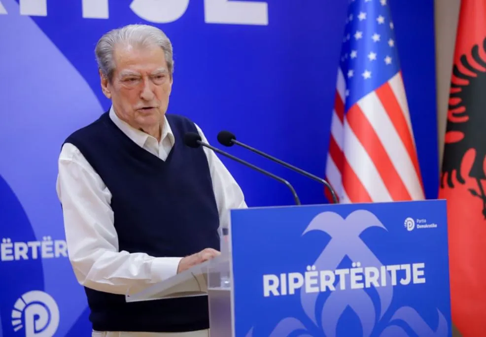 Berisha: Dënoj heshtjen e qeverisë ndaj ministres serbe, të shpallet “non grata”