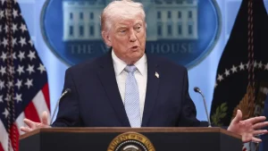 Trump: SHBA do të marrë kontrollin e Ngushticës së Hormuzit